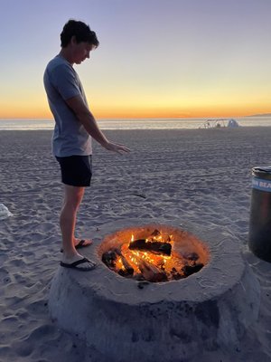 Dockweiler Beach by null