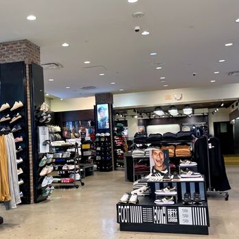 foot locker yeezy natural