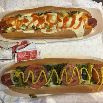 Haute Doggery - Windy City dog and dress your own - Hot Dogs Near Me - Las Vegas, Nevada Haute Doggery - Windy City dog and dress your own - Hot Dogs Near Me - Las Vegas, Nevada