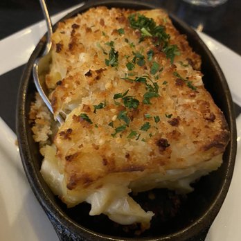 Local Restaurant & Bar - Truffled Mac n cheese - New American Near Me - Jackson, Wyoming