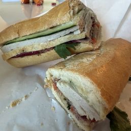 Banh mi dec biet