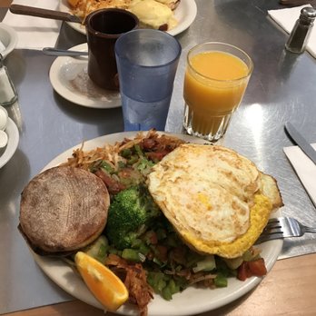 Sunshine Café - Veggies Galore with egg and orange juice - Breakfast & Brunch Near Me - Silverthorne, Colorado