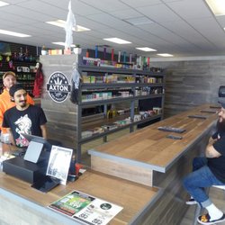 Oasis Smoke & Vape