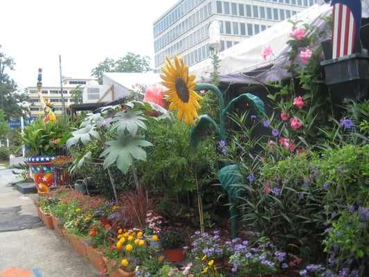 R. Thomas Deluxe Grill by null