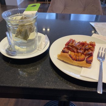 Cafe Amélie - Green tea and peach kucken - Desserts Near Me - Amberg, BY Cafe Amélie - Green tea and peach kucken - Desserts Near Me - Amberg, BY