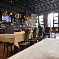 Geisha Sushi Bistro - A small but tidy interior
