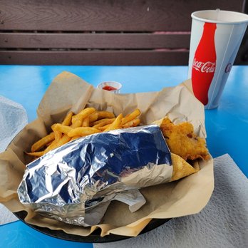Harbor Fish Cafe - Fish taco - Seafood Near Me - Carlsbad, California