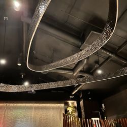 Array 36 - Cozy and elegant environment