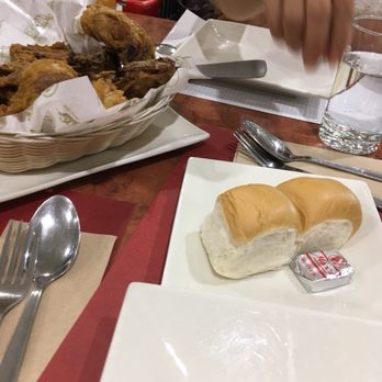 Max's Restaurant - Butter bread and fried chicken - Restaurants Near Me - Mandaluyong, NCR