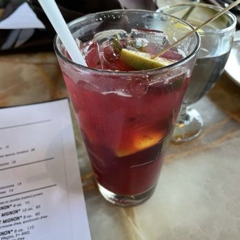 Daniel's Broiler - Lake Union - Steakhouses Near Me - Seattle, Washington