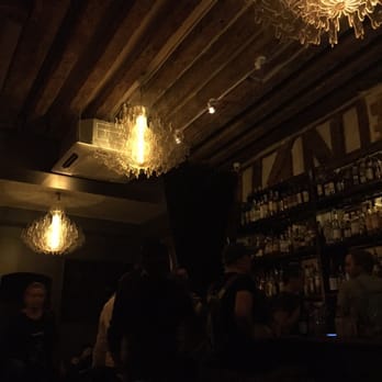 Experimental Cocktail Club - Nice lighting! - Cocktail Bars Near Me - Paris, 75