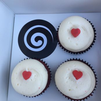 Georgetown Cupcake - Pic of the three red velvets! - Cupcakes Near Me - Washington, DC, District of Columbia