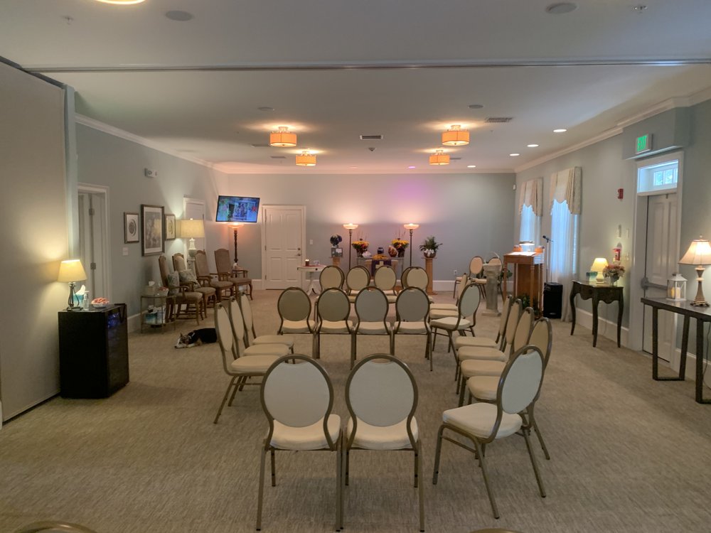 MACKEY FUNERAL HOME Updated September 2024 128 S Main St, Middleton, Massachusetts Funeral