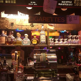 Richard's Bar - Dive Bars Near Me - Chicago, Illinois