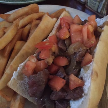 Shannon's Irish Pub - Yum - Irish Pub Near Me - Glen Ellyn, Illinois