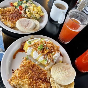 Hudson - Brisket omelette & scramble - New American Near Me - Seattle, Washington