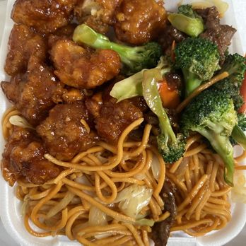 No1 Chinese Food - Combo B with chow mein - Chinese Near Me - Costa Mesa, California No1 Chinese Food - Combo B with chow mein - Chinese Near Me - Costa Mesa, California