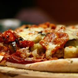 The Red Door Cucina - Amazing thin crust pizza