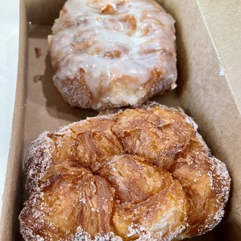 Parlor Doughnuts - Glazed and Plain Jane - Coffee & Tea Near Me - Fruit Cove, Florida