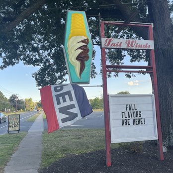 Tail Winds Ice Cream - Street Sign - Ice Cream & Frozen Yogurt Near Me - Windsor Locks, Connecticut Tail Winds Ice Cream - Street Sign - Ice Cream & Frozen Yogurt Near Me - Windsor Locks, Connecticut