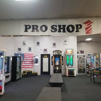 Hampton Roads Iceplex - Vending - Skating Rinks Near Me - Yorktown, Virginia