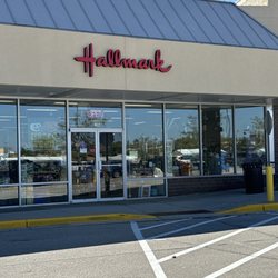 Linda's Hallmark Shop - My favorite Hallmark store