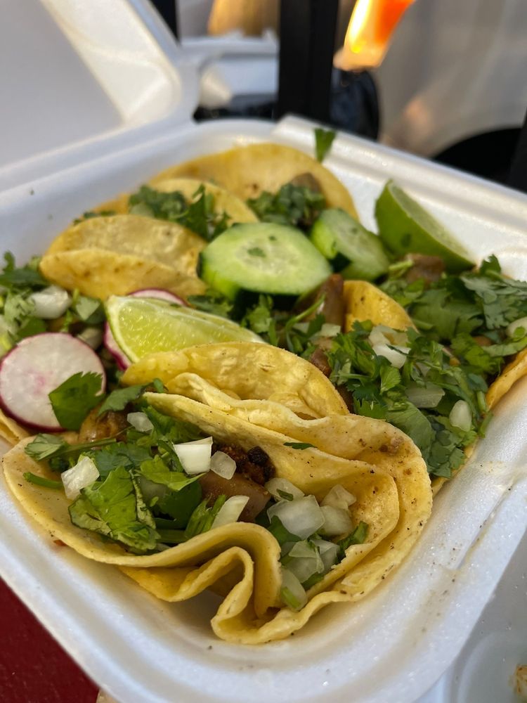 Food from Taqueria El Paisa