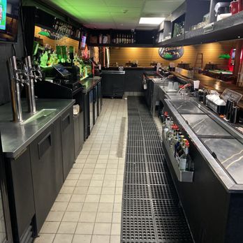 Pointers Bar & Lounge - The bar has been cleaned and updated to better serve our customers. - Bars Near Me - Waynesboro, Georgia