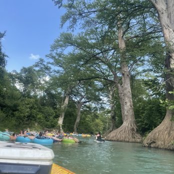 Don's Fish Camp - Rafting/Kayaking Near Me - Martindale, Texas