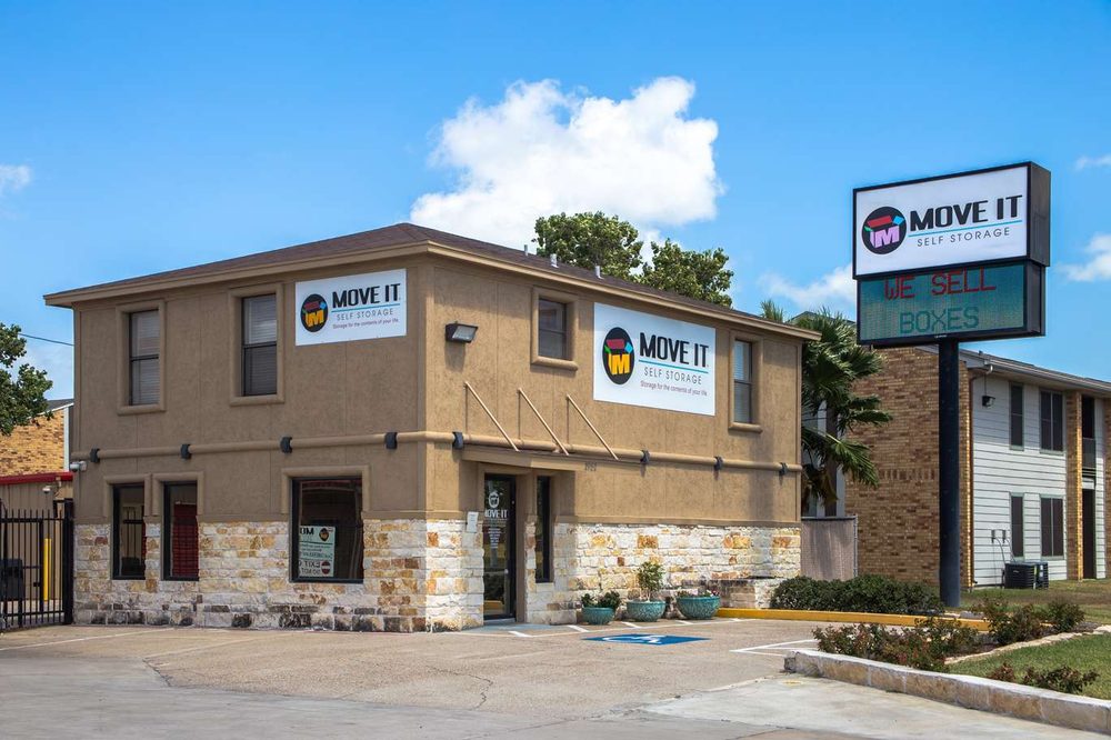 MOVE IT SELF STORAGE RODD FIELD RD Updated June 2024 21 Photos