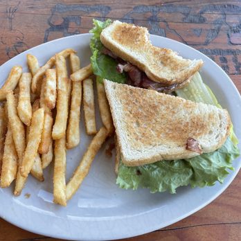 Cheyenne Cafe - BLT - New American Near Me - Joseph, Oregon Cheyenne Cafe - BLT - New American Near Me - Joseph, Oregon