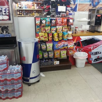 GORMAN PLAZA MARKET - Updated October 2025 - 18 Photos & 12 Reviews ...