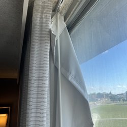 Wyndham Garden at Niagara Falls - How annoying is it when you can't close your blinds and sunlight keeps coming in management will do nothing if you tell them about it
