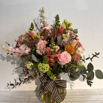 洋書 FUZZ,ACID AND FLOWERS FLOWERS BY ZSUZSANA - Updated July 2025 - 218 Photos & 74