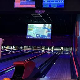 Bowling lane