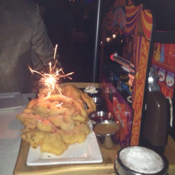 Barton G - Funnel Cake! Mmmm, yummy - New American Near Me - Miami Beach, Florida