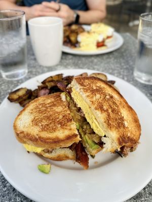 Roots Cafe by null