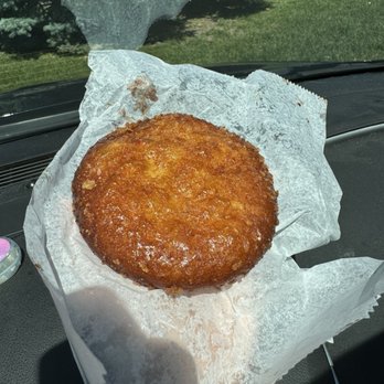 Paris Baguette - Crab cake - Cafes Near Me - Maple Grove, Minnesota Paris Baguette - Crab cake - Cafes Near Me - Maple Grove, Minnesota