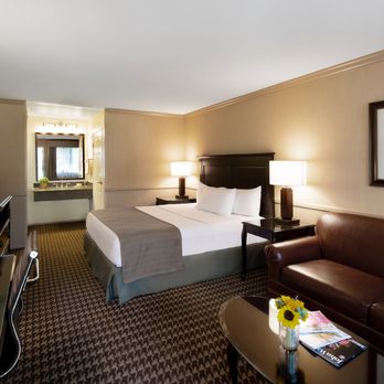 Ayres Lodge Alpine - Ayres Lodge Alpine King Guestroom - Hotels Near Me - Alpine, California Ayres Lodge Alpine - Ayres Lodge Alpine King Guestroom - Hotels Near Me - Alpine, California