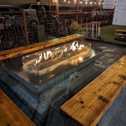 SACYARD COMMUNITY TAP HOUSE - Updated July 2025 - 390 Photos & 281