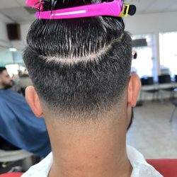 Rolie's Barber Shop - Good cost for fade!!!