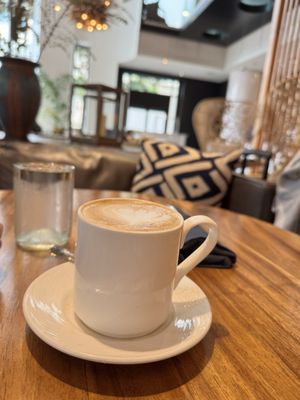 Trade Restaurant & Lounge by null