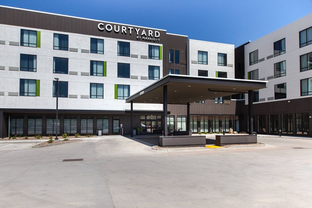 COURTYARD BY MARRIOTT RAPID CITY 30 Photos & 29 Reviews 580 WaTiki