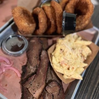 Hickory & Spice - Regular Brisket Plate & Onion Rings - Barbeque Near Me - Orange, California Hickory & Spice - Regular Brisket Plate & Onion Rings - Barbeque Near Me - Orange, California