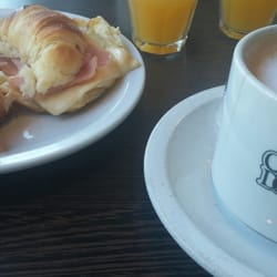 Cafe Sur - Ya que no me deja hacer check-in, les muestro mi desayuno