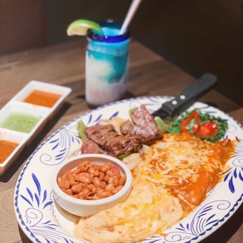 Abuelo's Mexican Restaurant - The Colorado and American Flag Margarita IG: @joyyeats - Mexican Near Me - Katy, Texas