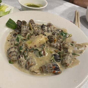 Bien Hen Restaurant - Oc len xao dua - Seafood Near Me - Westminster, California Bien Hen Restaurant - Oc len xao dua - Seafood Near Me - Westminster, California