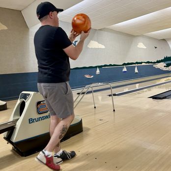 Peat’s Cider Social - Bowling Near Me - Stevensville, Michigan