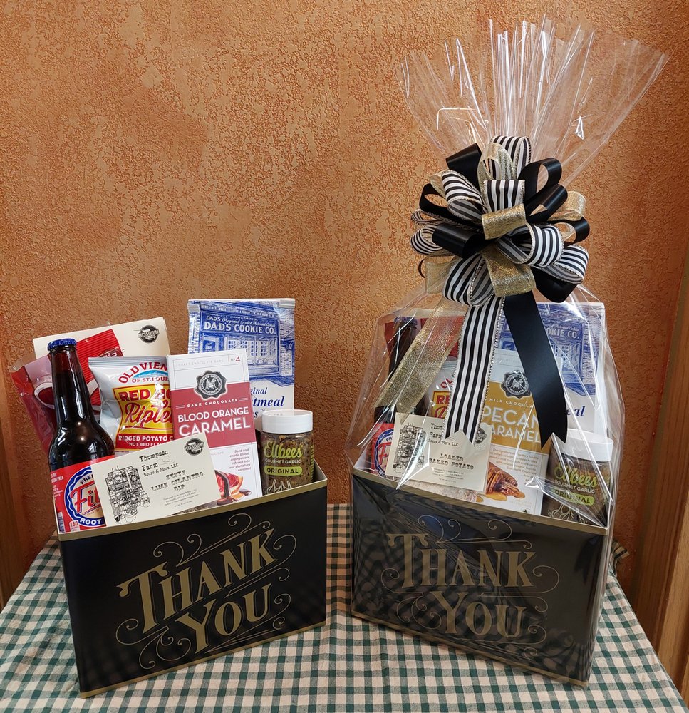 1st Impression Gift Baskets  Logo