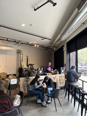 Magnífico Coffee Roasters & Coffee Shop by null